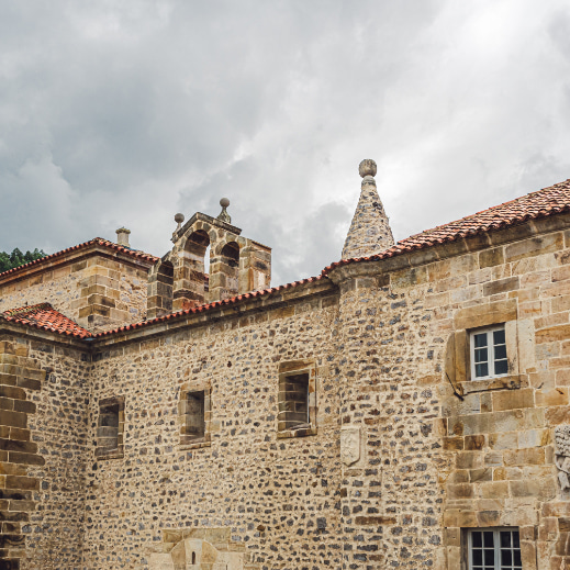 Exterior image of the hotel Palacio de los Acevedo Cantabria