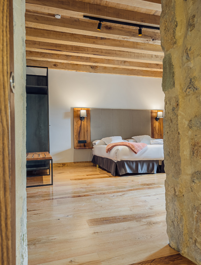 Double room in the Palacio de los Acevedo Cantabria Hotel